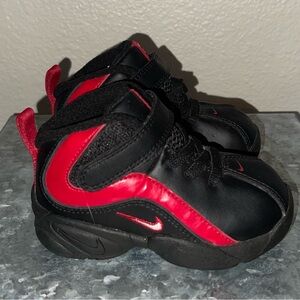 Nike Jordan Pro Strong TD, Black, Red, Size 5c